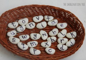字母配对豆—国外幼儿学英语时玩的小游戏