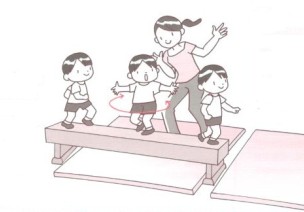 体育课游戏 | 5岁宝宝平衡性锻炼小游戏
