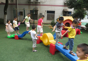 开展趣味性体育活动促幼儿主动发展